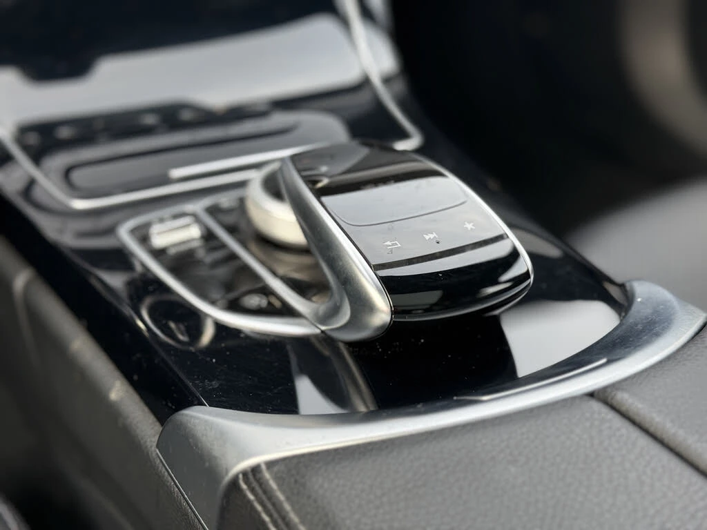 Mercedes-Benz C 300 Wagon 4MATIC АвтоКредит  (ЦЕНА ДО БГ), снимка 10 - Автомобили и джипове - 53906854