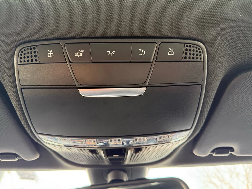 Mercedes-Benz C 300 Wagon 4MATIC АвтоКредит  (ЦЕНА ДО БГ), снимка 11 - Автомобили и джипове - 53906854