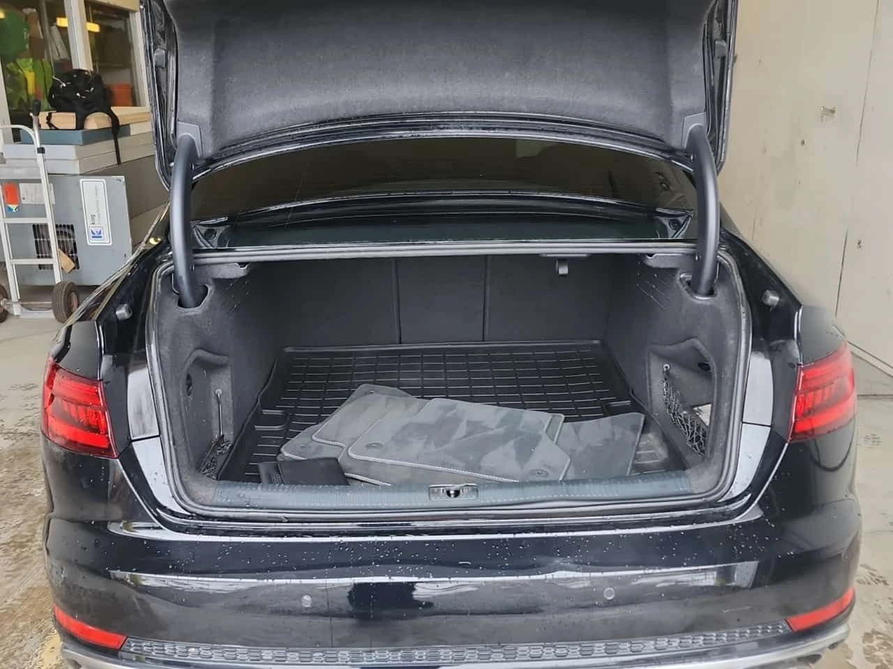 Audi S4  TECHNIK /360/LED/MASSAGE/B&O, снимка 14 - Автомобили и джипове - 53936889