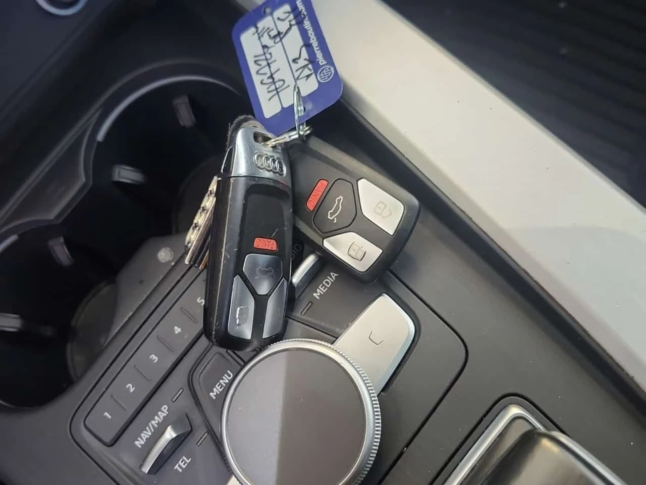 Audi S4  TECHNIK /360/LED/MASSAGE/B&O, снимка 8 - Автомобили и джипове - 53936889