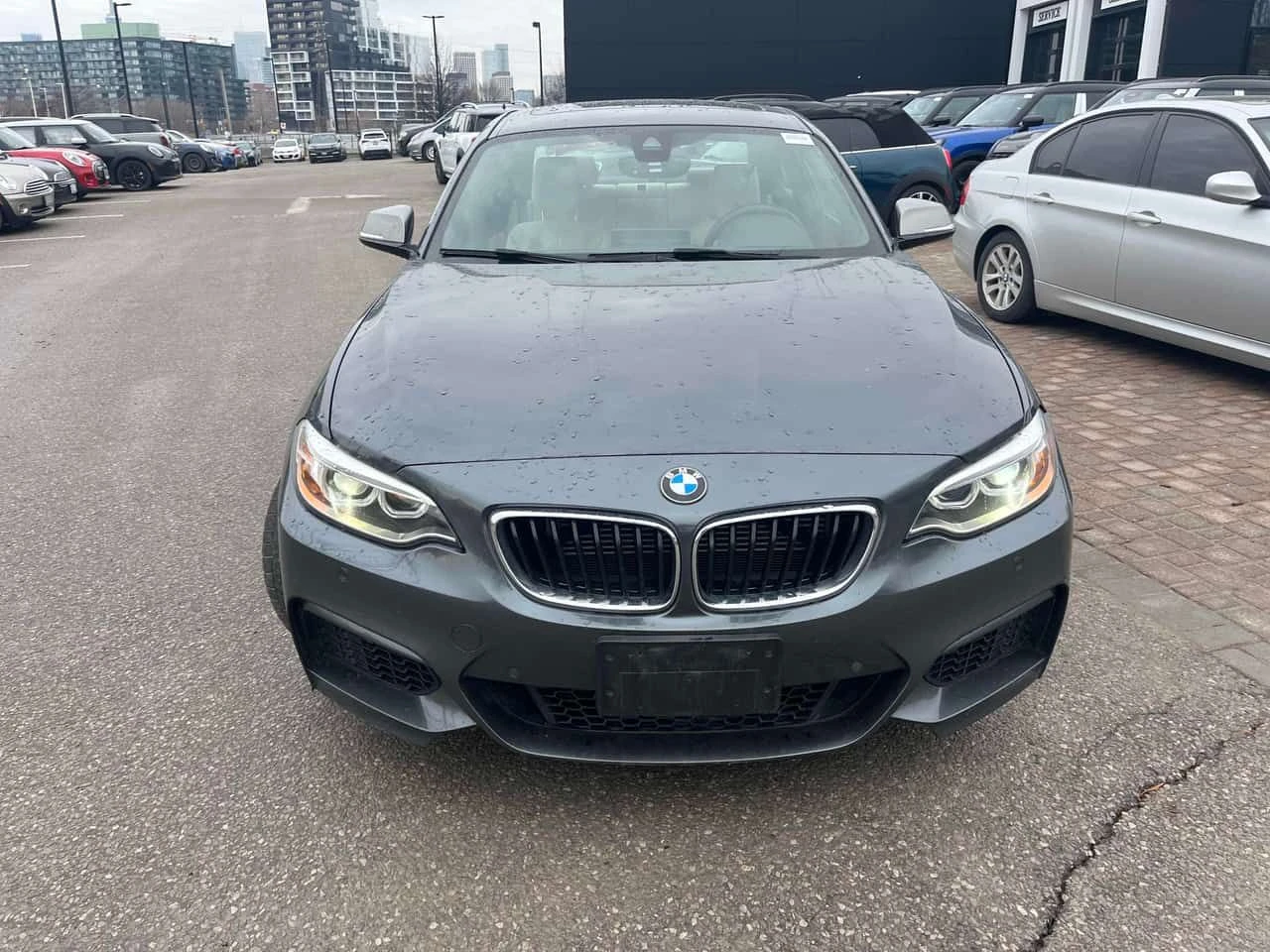 BMW 240 * xDrive * CARFAX * Подгрев * Harman Kardon, снимка 6 - Автомобили и джипове - 54162011