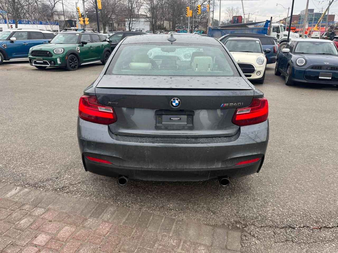 BMW 240 * xDrive * CARFAX * Подгрев * Harman Kardon, снимка 4 - Автомобили и джипове - 54162011