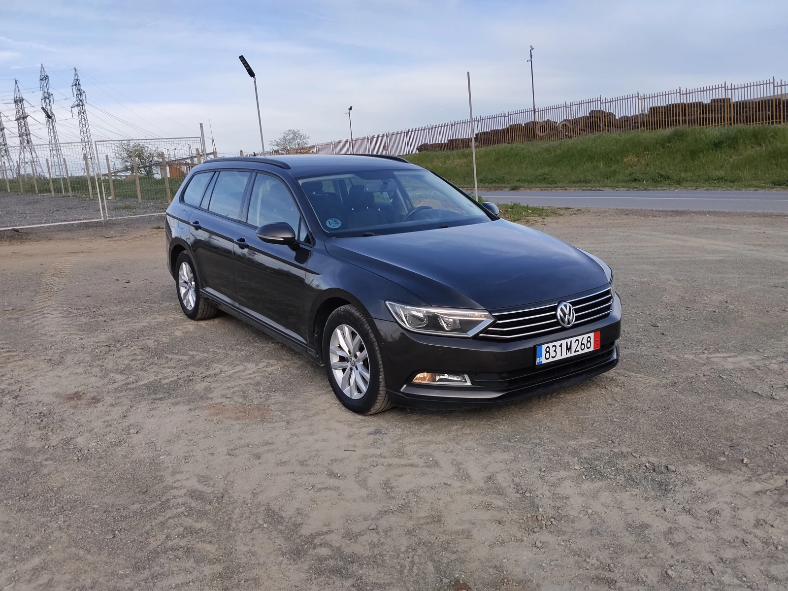 VW Passat B8/2.0 TDI 150 �.�/Keyless/Navi | Mobile.bg � ����������� 2