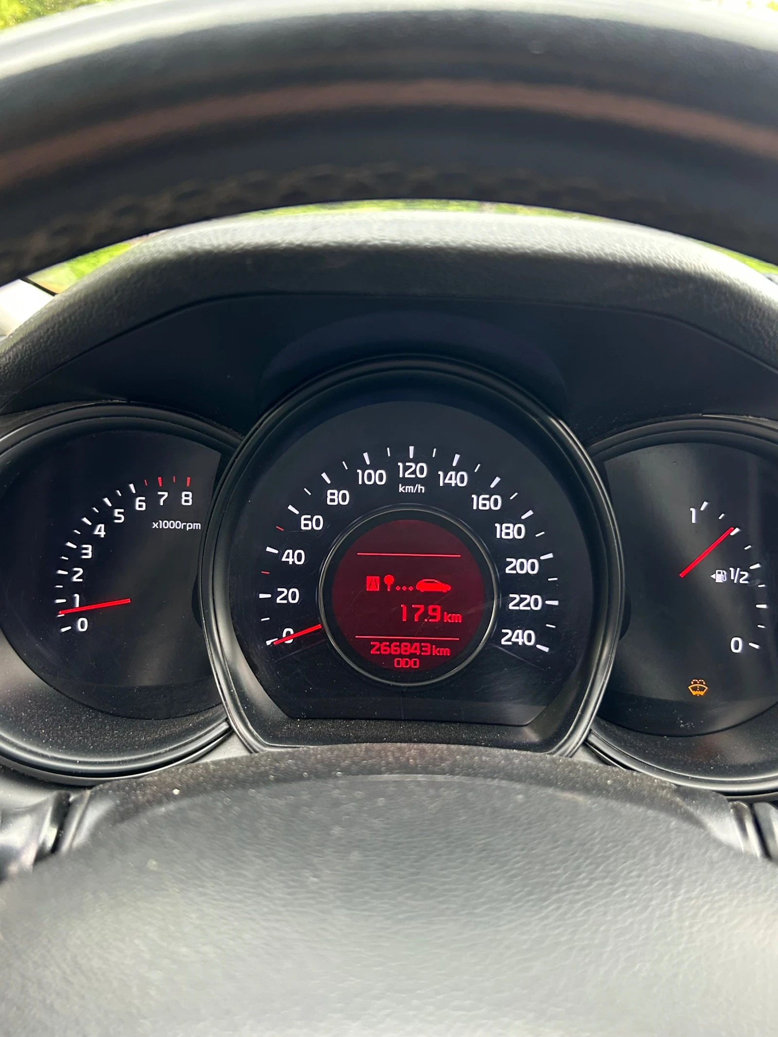 Kia Ceed 1.4 ГАЗ , снимка 9 - Автомобили и джипове - 54609053