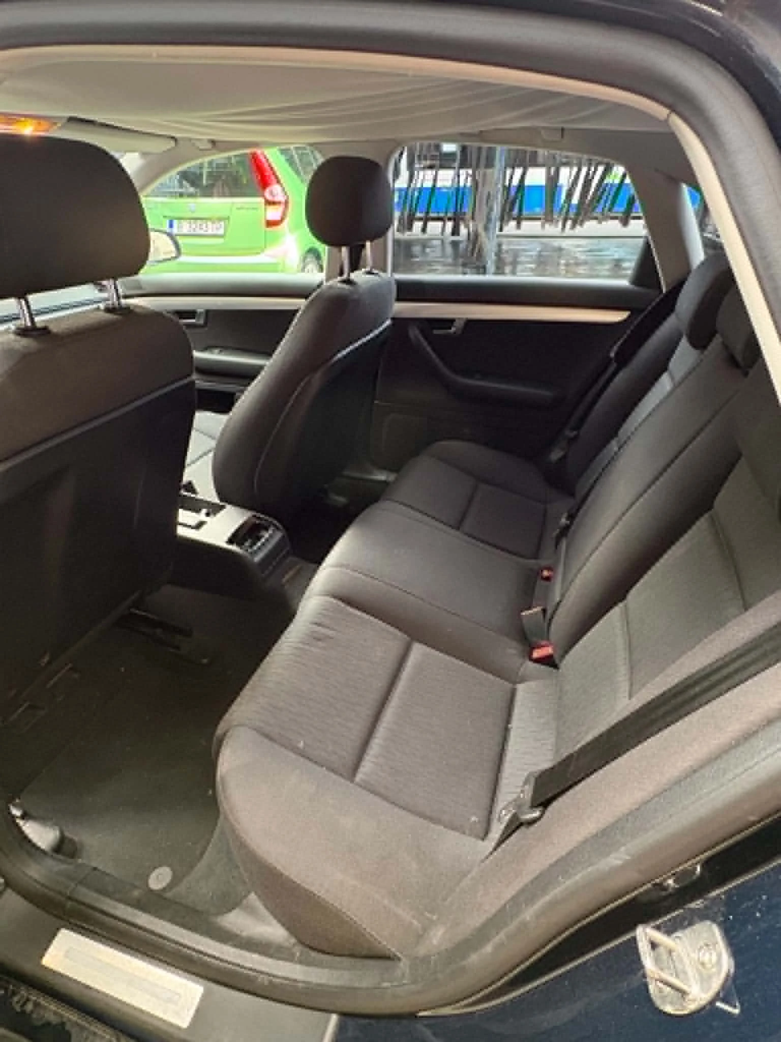 Audi A4 1, 6i, снимка 7 - Автомобили и джипове - 54916678