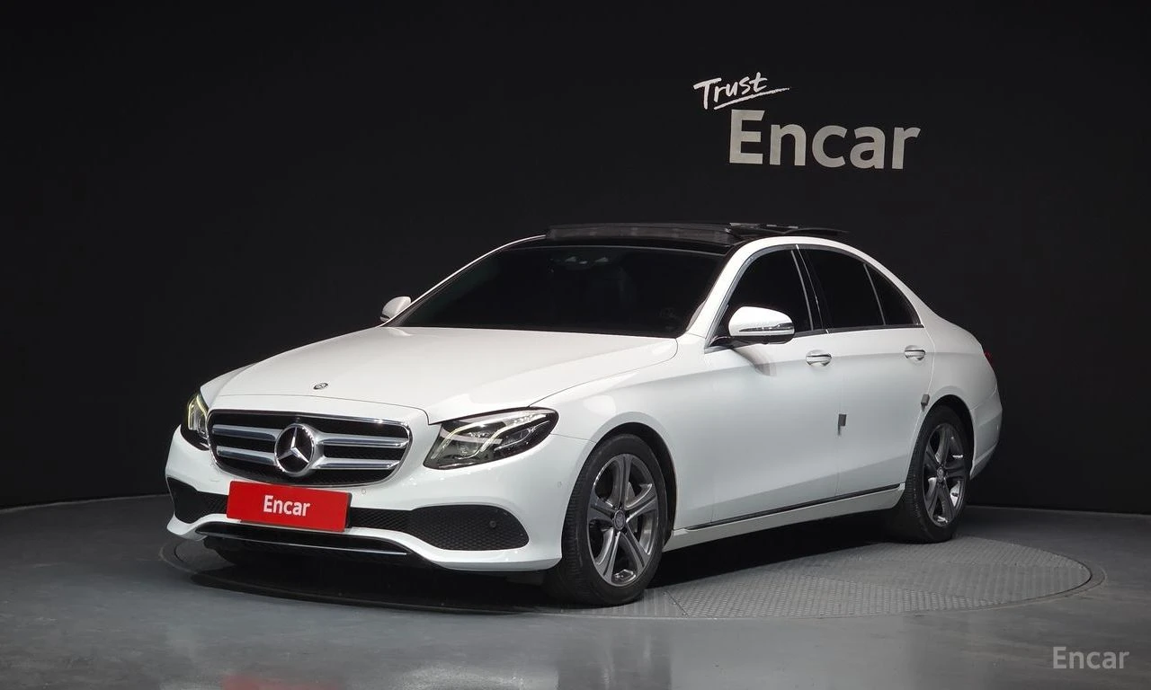Mercedes-Benz E 300 4MATIC* ДИГИТАЛНО* ТАБЛО* ОБДУХВАНЕ* LANE* ASSIST*