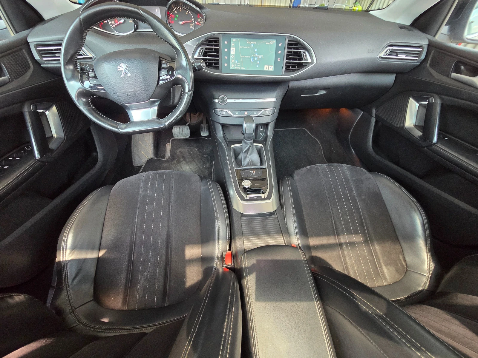 Peugeot 308 2.0HDI 150к.с. ПАНОРАМА , снимка 9 - Автомобили и джипове - 55335313