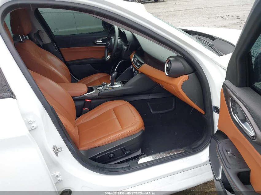 Alfa Romeo Giulia GIULIA TI AWD / DISTRONIC / �������� / �������� | Mobile.bg � ����������� 7