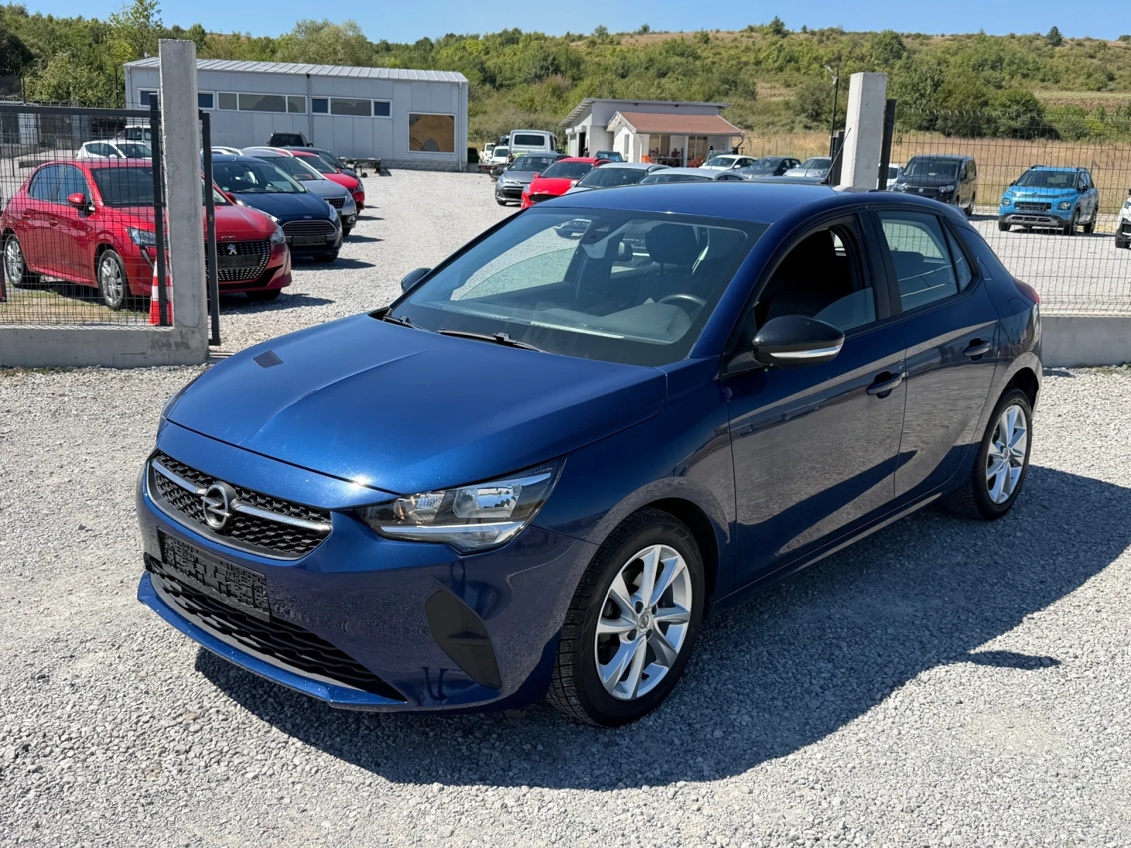 Opel Corsa 1.2i NAVI LANE ASSIST SERVICE BOOK EURO 6 TUV COC, снимка 2 - Автомобили и джипове - 55960951