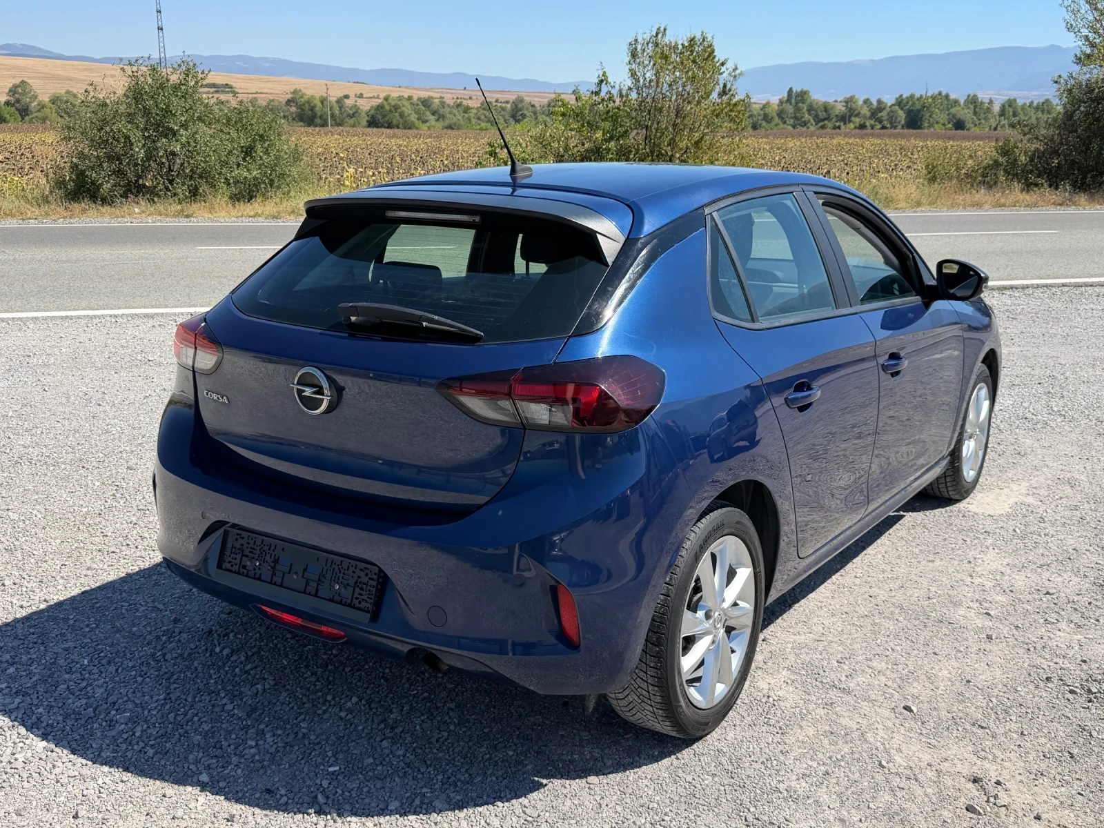 Opel Corsa 1.2i NAVI LANE ASSIST SERVICE BOOK EURO 6 TUV COC, снимка 6 - Автомобили и джипове - 55960951