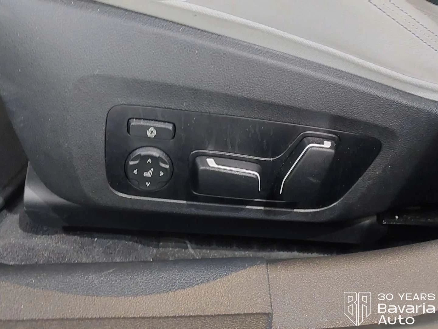 BMW M3 M Competition xDrive Touring Sportautomatic, снимка 14 - Автомобили и джипове - 56131395