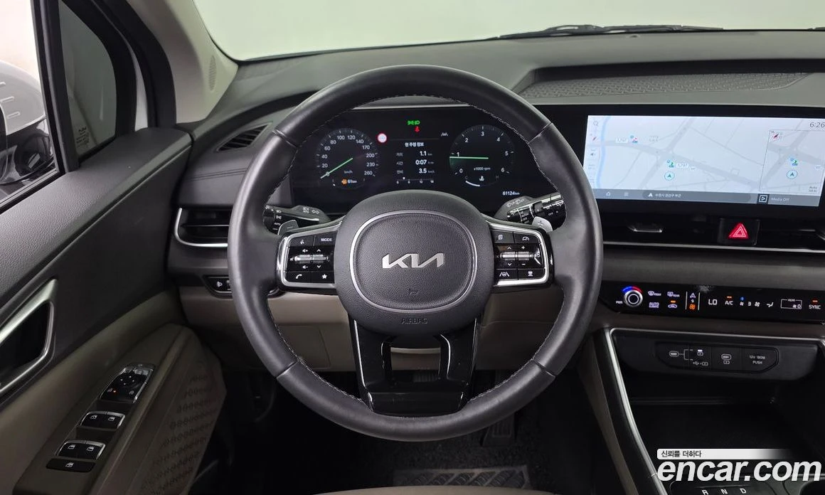 Kia Carnival Diesel 9-Seater Prestige, снимка 13 - Автомобили и джипове - 56155283