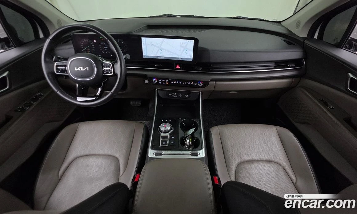 Kia Carnival Diesel 9-Seater Prestige, снимка 7 - Автомобили и джипове - 56155283