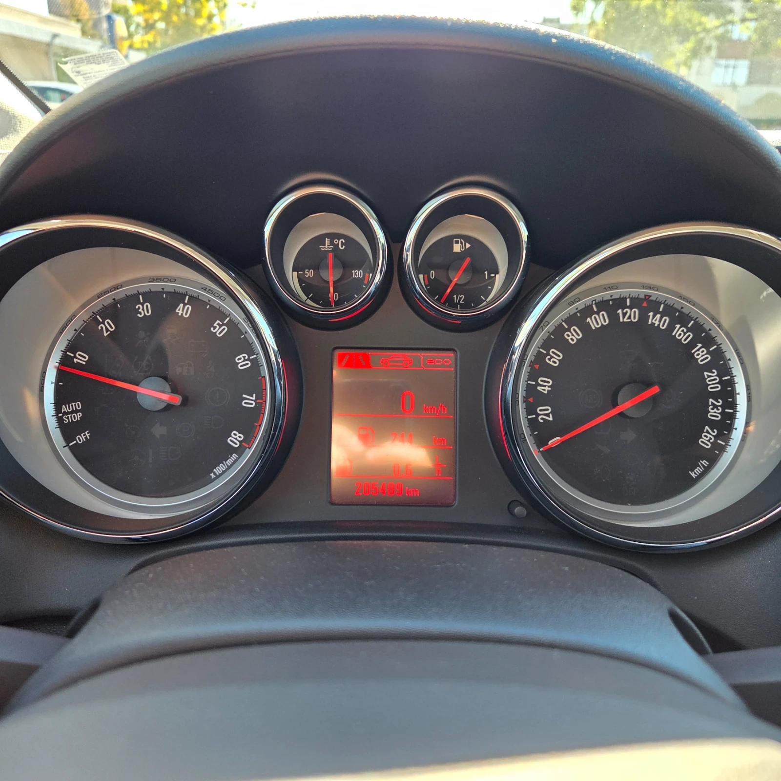 Opel Astra 1.4, снимка 11 - Автомобили и джипове - 56347938