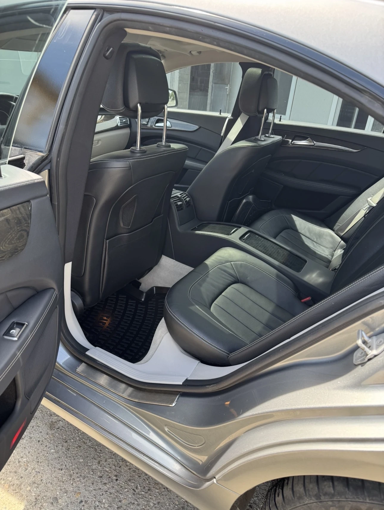 Mercedes-Benz CLS 550, снимка 5 - Автомобили и джипове - 56644028
