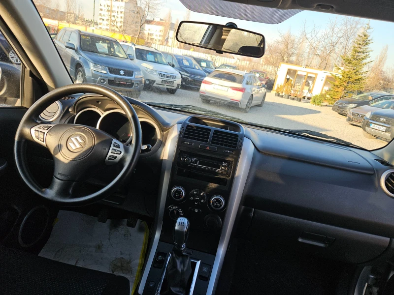 Suzuki Grand vitara 2.0i 4x4, снимка 9 - Автомобили и джипове - 48852500