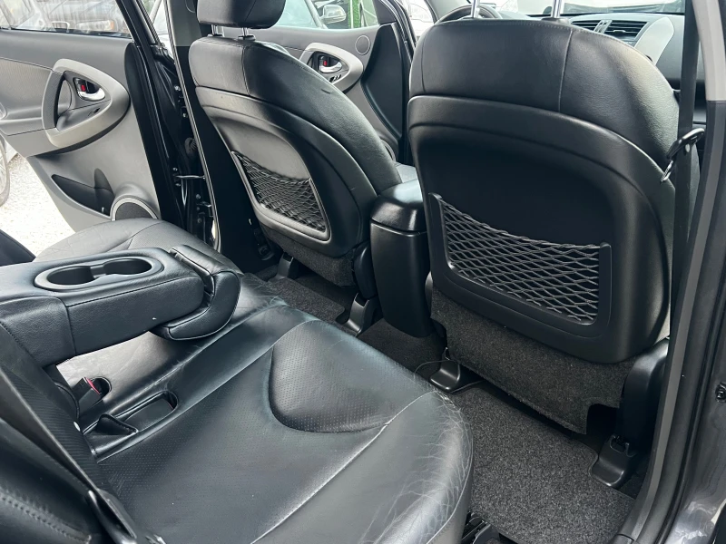 Toyota Rav4 Facelift Luxury, снимка 11 - Автомобили и джипове - 50916358