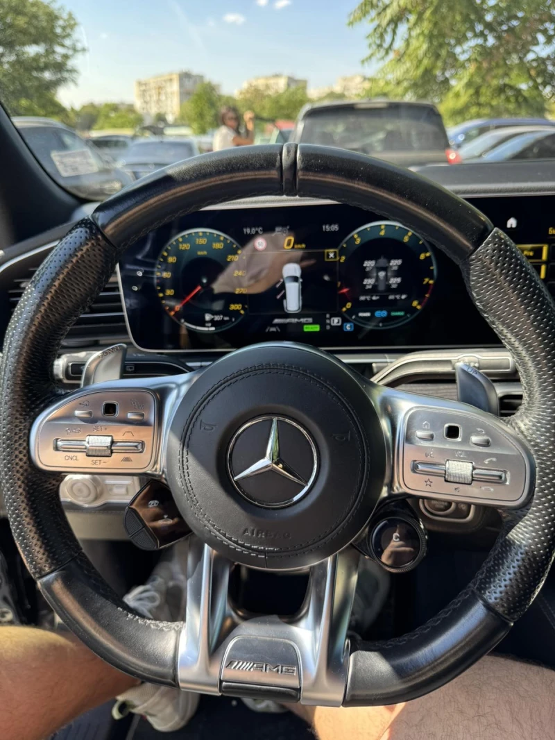 Mercedes-Benz GLS 63 AMG, снимка 13 - Автомобили и джипове - 51610131