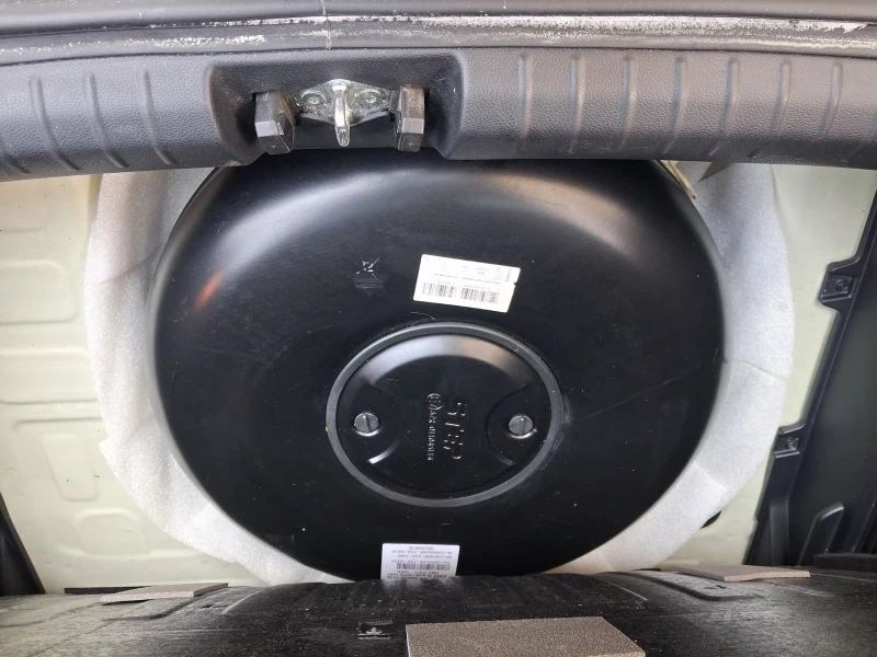 Kia Stonic GPL TOP TOP, снимка 11 - Автомобили и джипове - 52919317