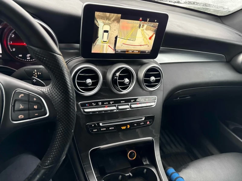 Mercedes-Benz GLC 300 / 4MATIC / 360  / PANO / CARFAX / KEYLESS /, снимка 9 - Автомобили и джипове - 53398225