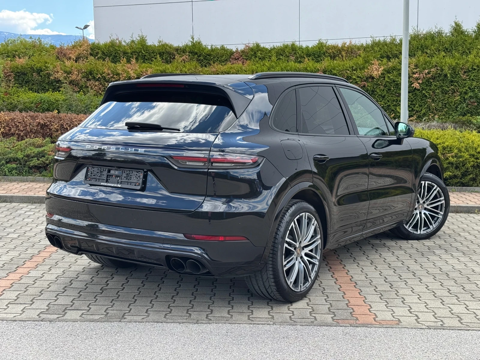 Porsche Cayenne Platinum Edition.Night Vision/DISTRONIC/VAKUM/360  - изображение 4