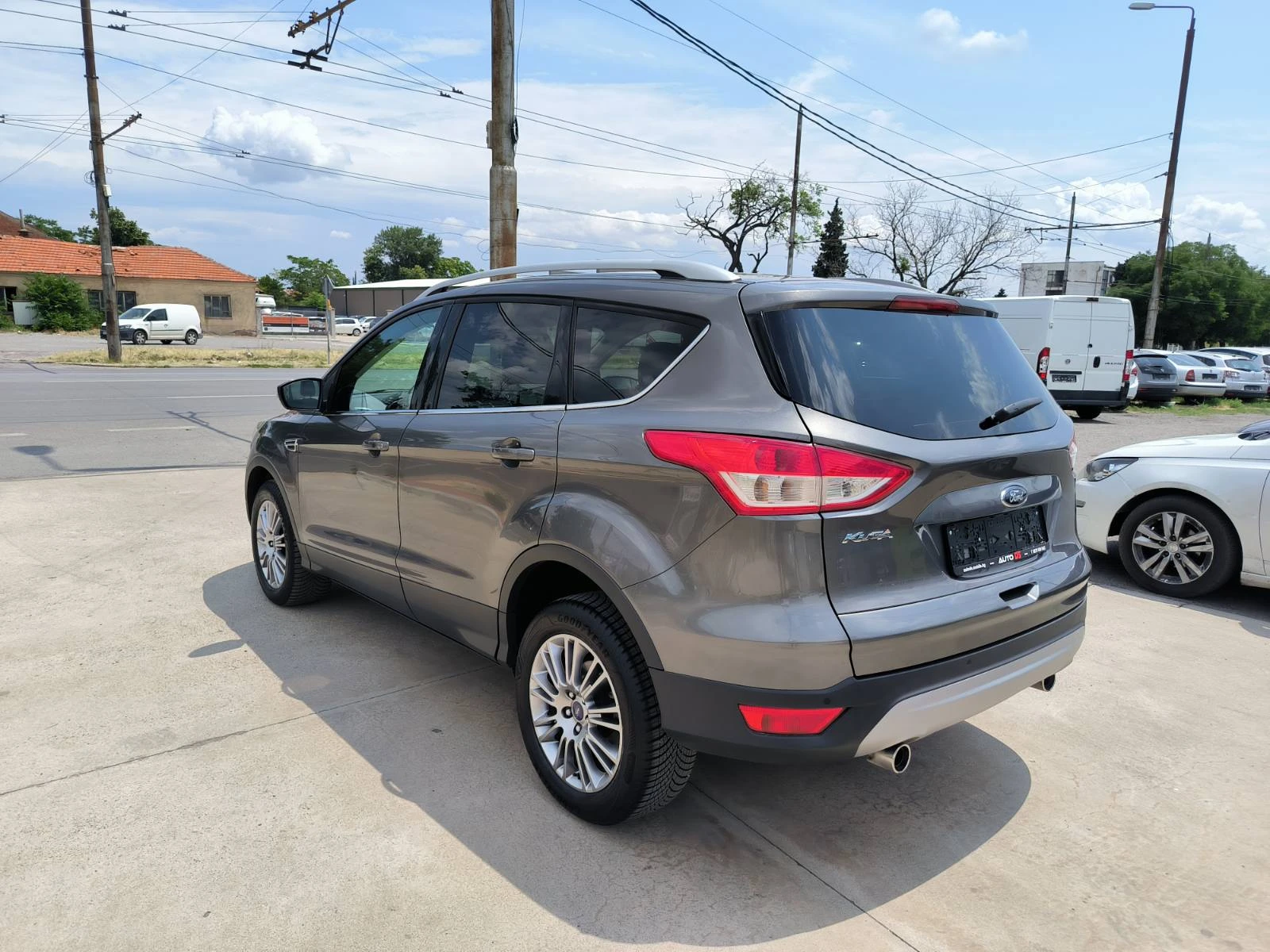 Ford Kuga 2.0d-Automat-4x4-Navi-Keyless - изображение 7