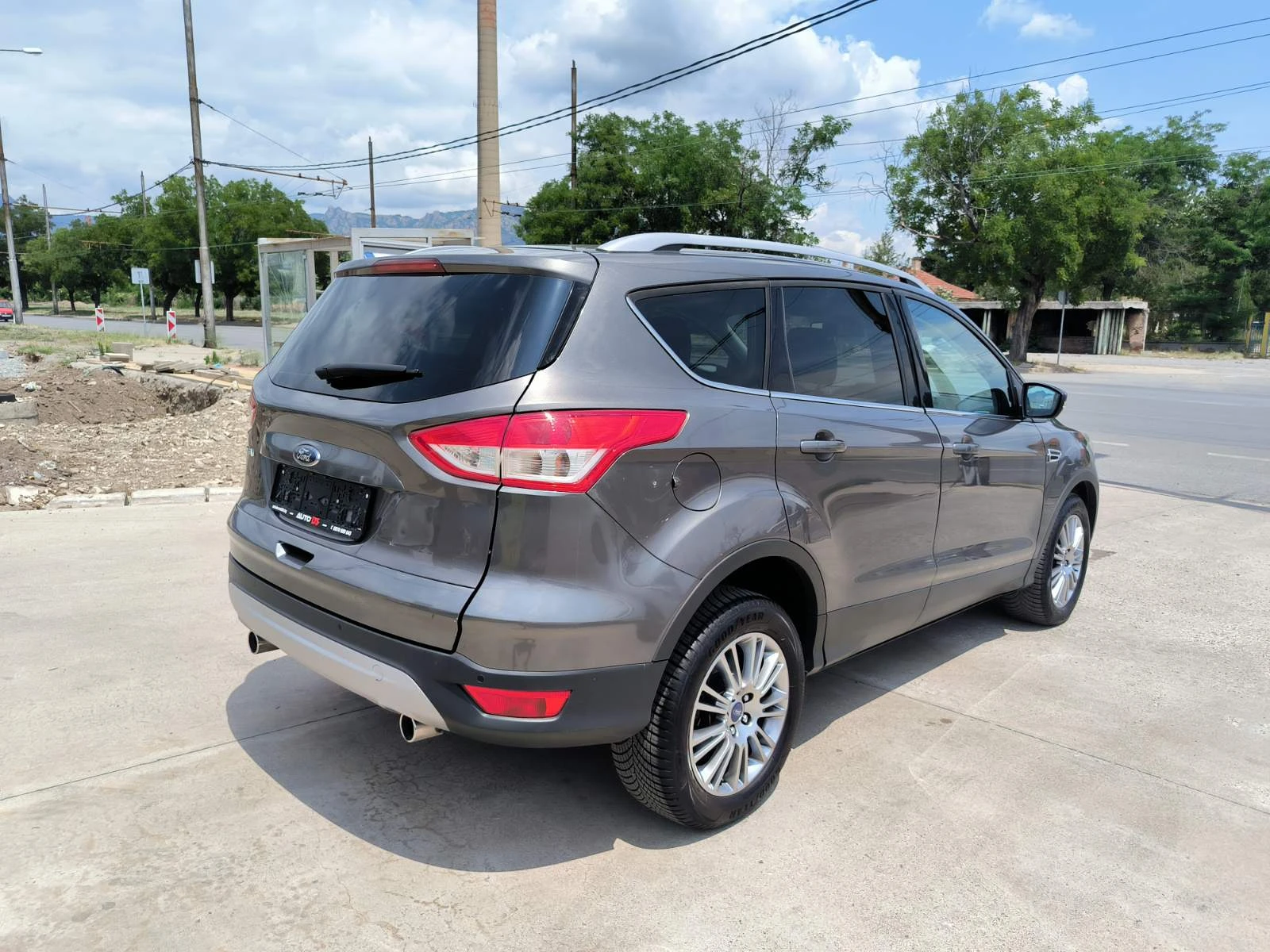Ford Kuga 2.0d-Automat-4x4-Navi-Keyless - изображение 5