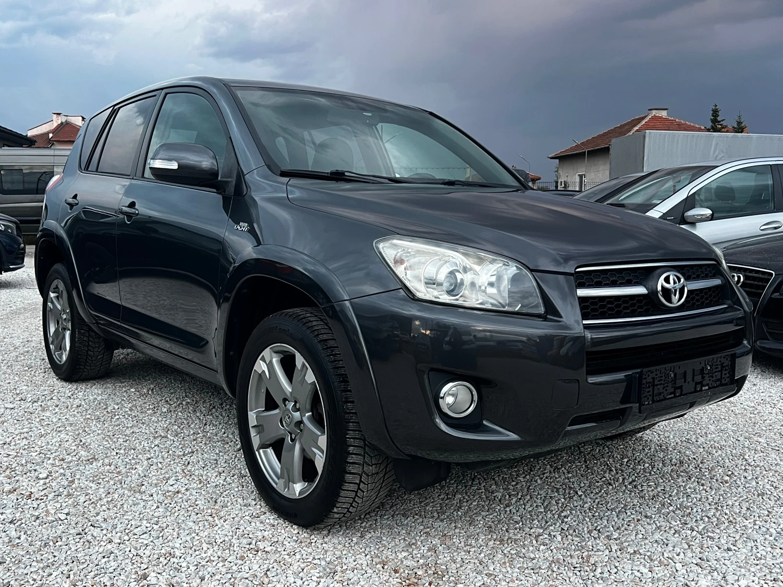 Toyota Rav4 Facelift Luxury - изображение 3