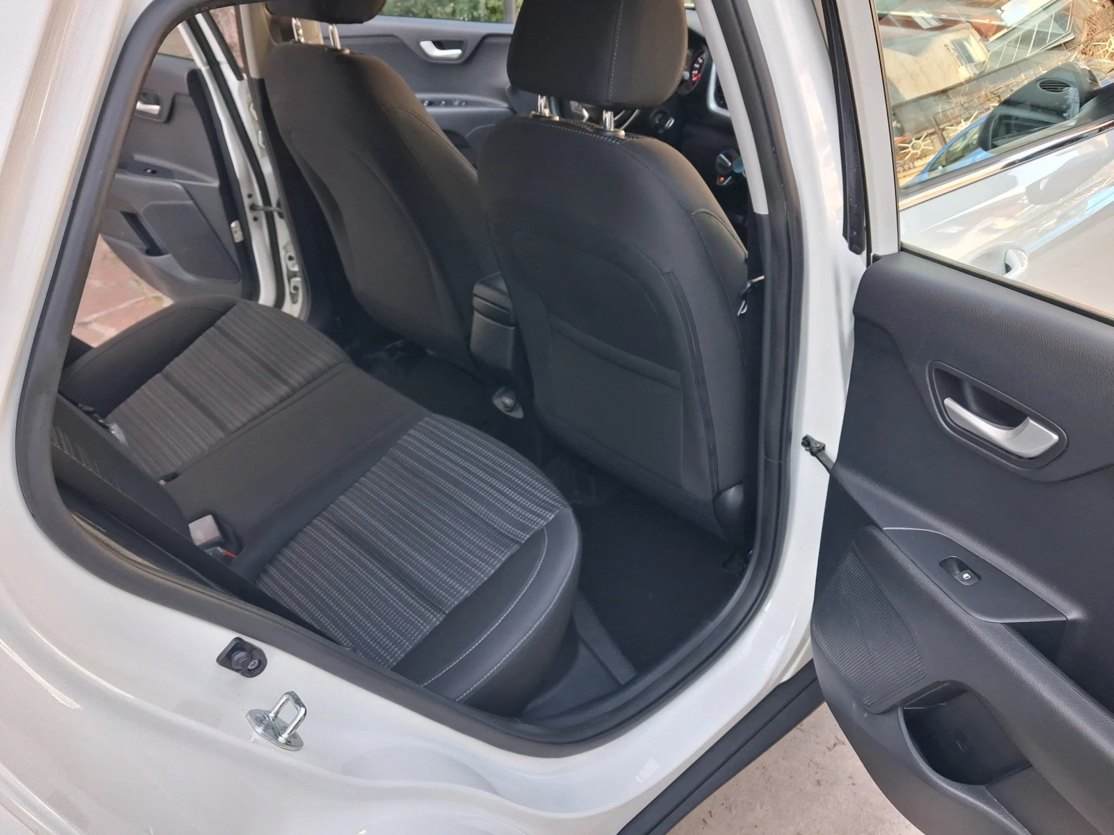 Kia Stonic GPL TOP TOP | Mobile.bg � ����������� 12