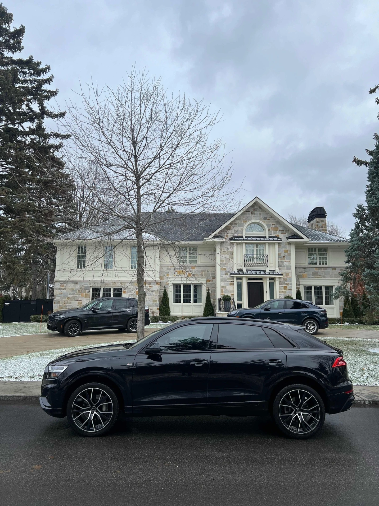 Audi Q8 2020 Progressiv * S LINE * 2 Комплекта Гуми* 360, снимка 2 - Автомобили и джипове - 54568465