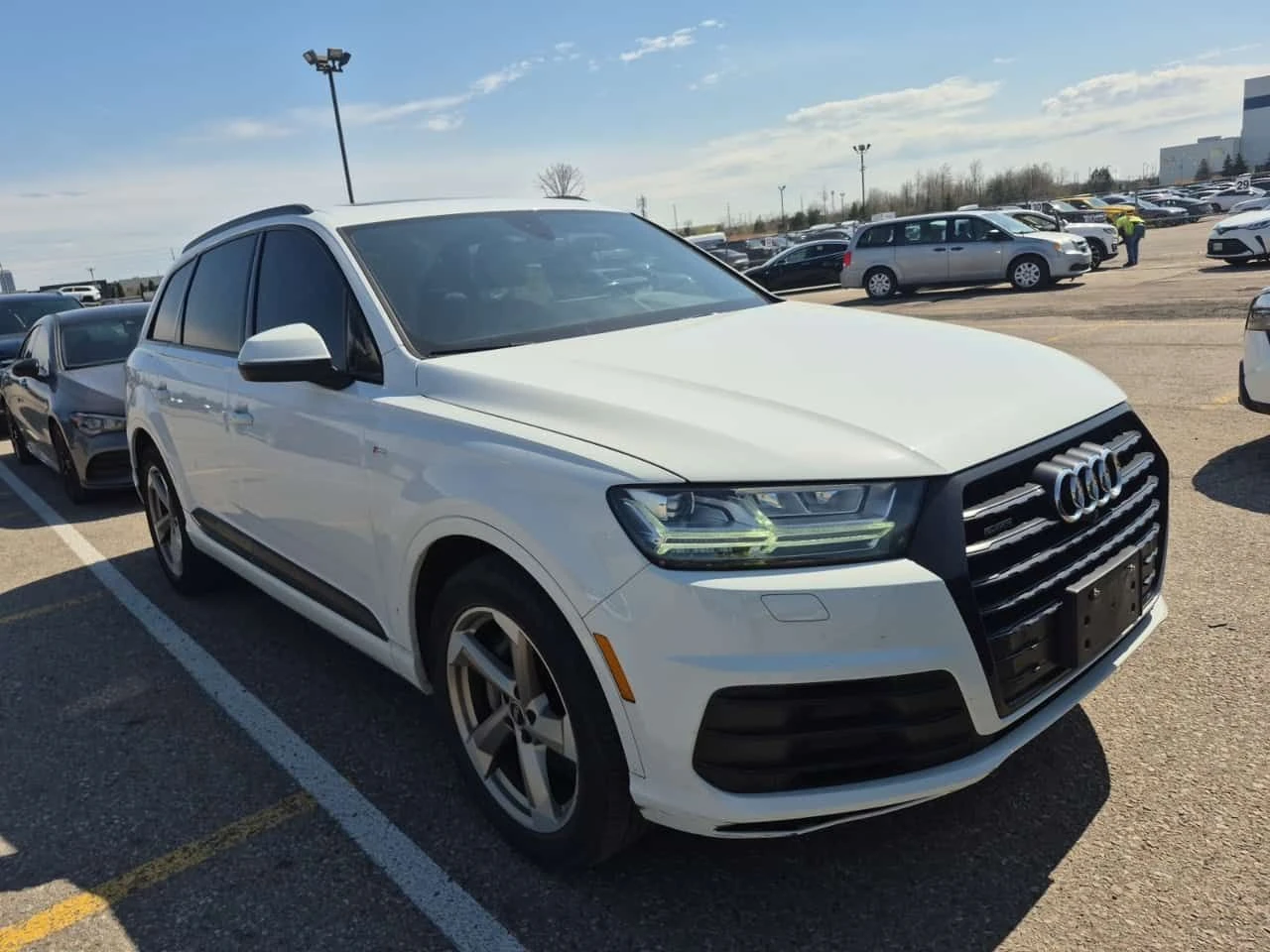 Audi Q7 TECHNIK/МАТРИКС/ПАНО/ОБДУХ/360/CARFAX/ФИНАНСИРАНЕ