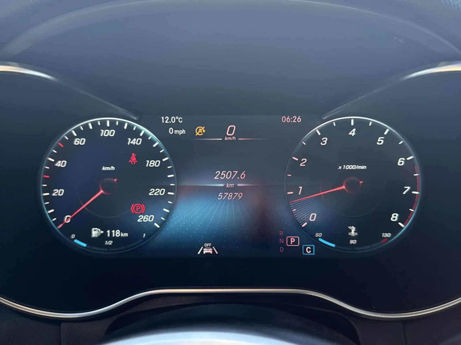 Mercedes-Benz GLC 300 * CARFAX * АВТО КРЕДИТ * , снимка 11 - Автомобили и джипове - 54811833