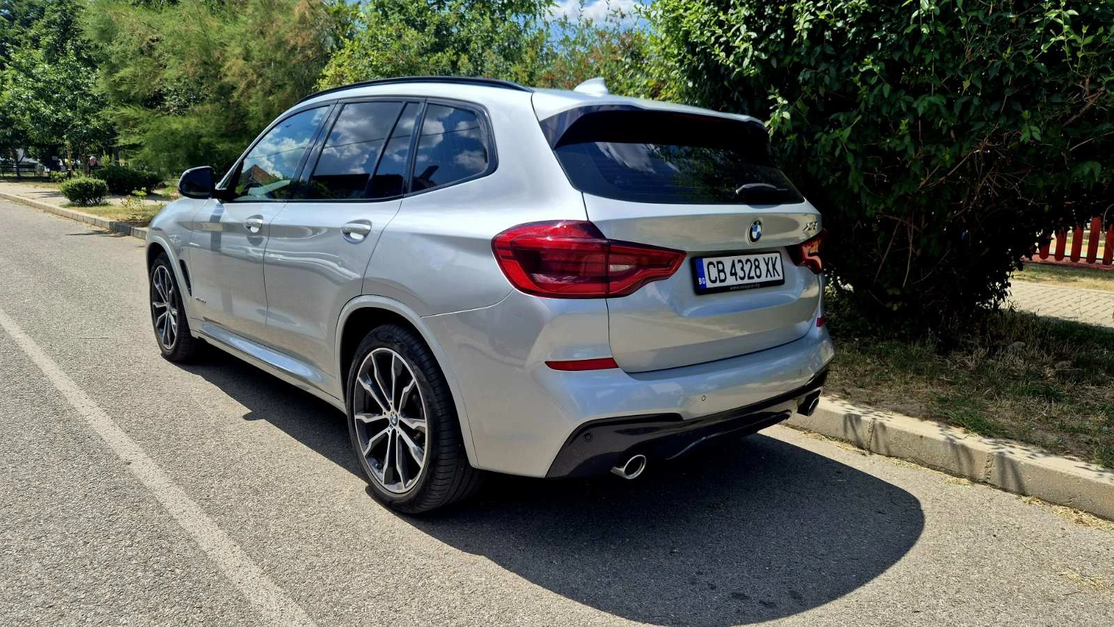 BMW X3 3.0D / M Paket / LED / PANO / ADAPTIVE / MEMORY/, снимка 7 - Автомобили и джипове - 55048474