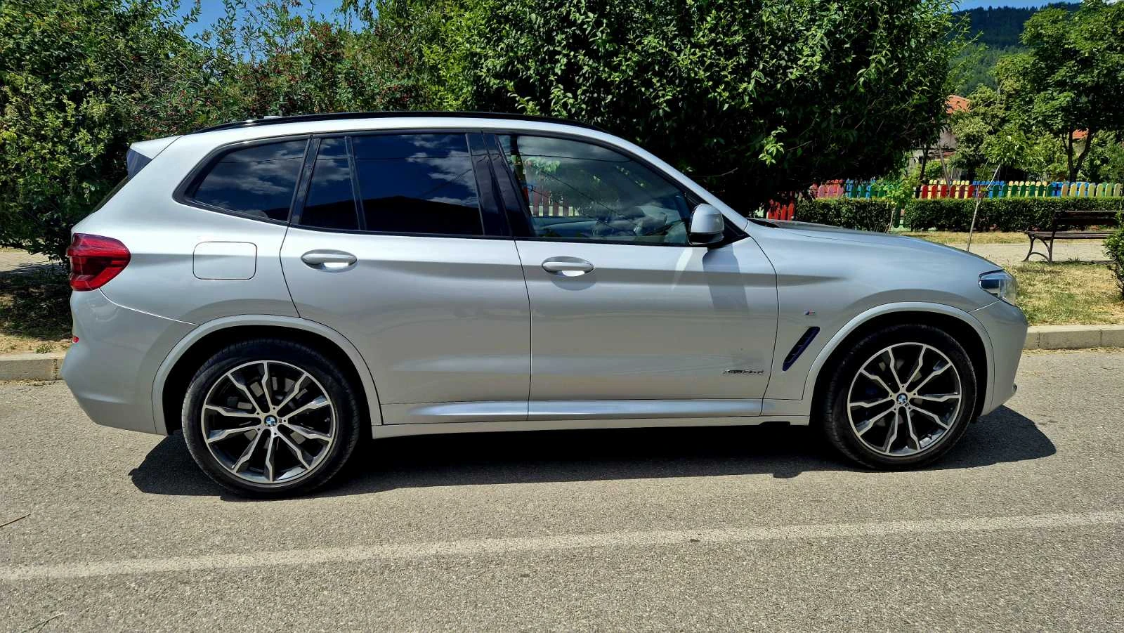 BMW X3 3.0D / M Paket / LED / PANO / ADAPTIVE / MEMORY/, снимка 4 - Автомобили и джипове - 55048474