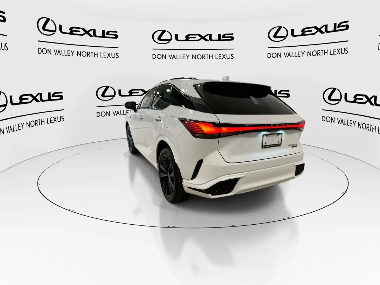 Lexus RX 500h F SPORT 3 * MARK LEVINSON * 360 CAM * БЕЗ ИНЦИДЕНТ, снимка 4 - Автомобили и джипове - 55479604