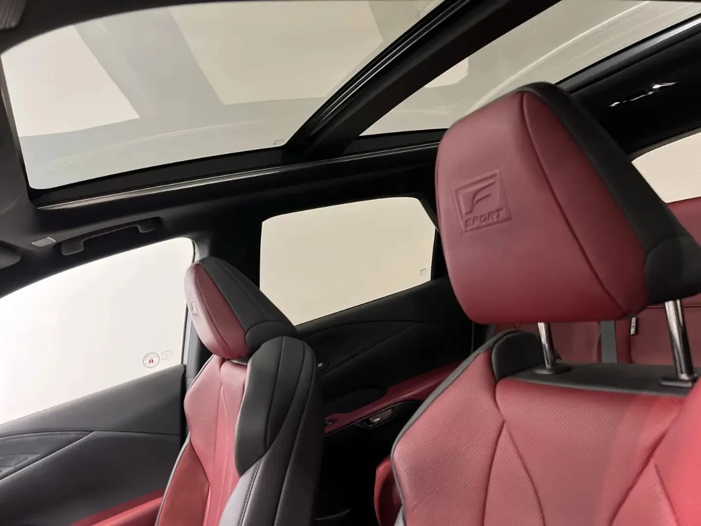 Lexus RX 500h F SPORT 3 * MARK LEVINSON * 360 CAM * БЕЗ ИНЦИДЕНТ, снимка 11 - Автомобили и джипове - 55479604