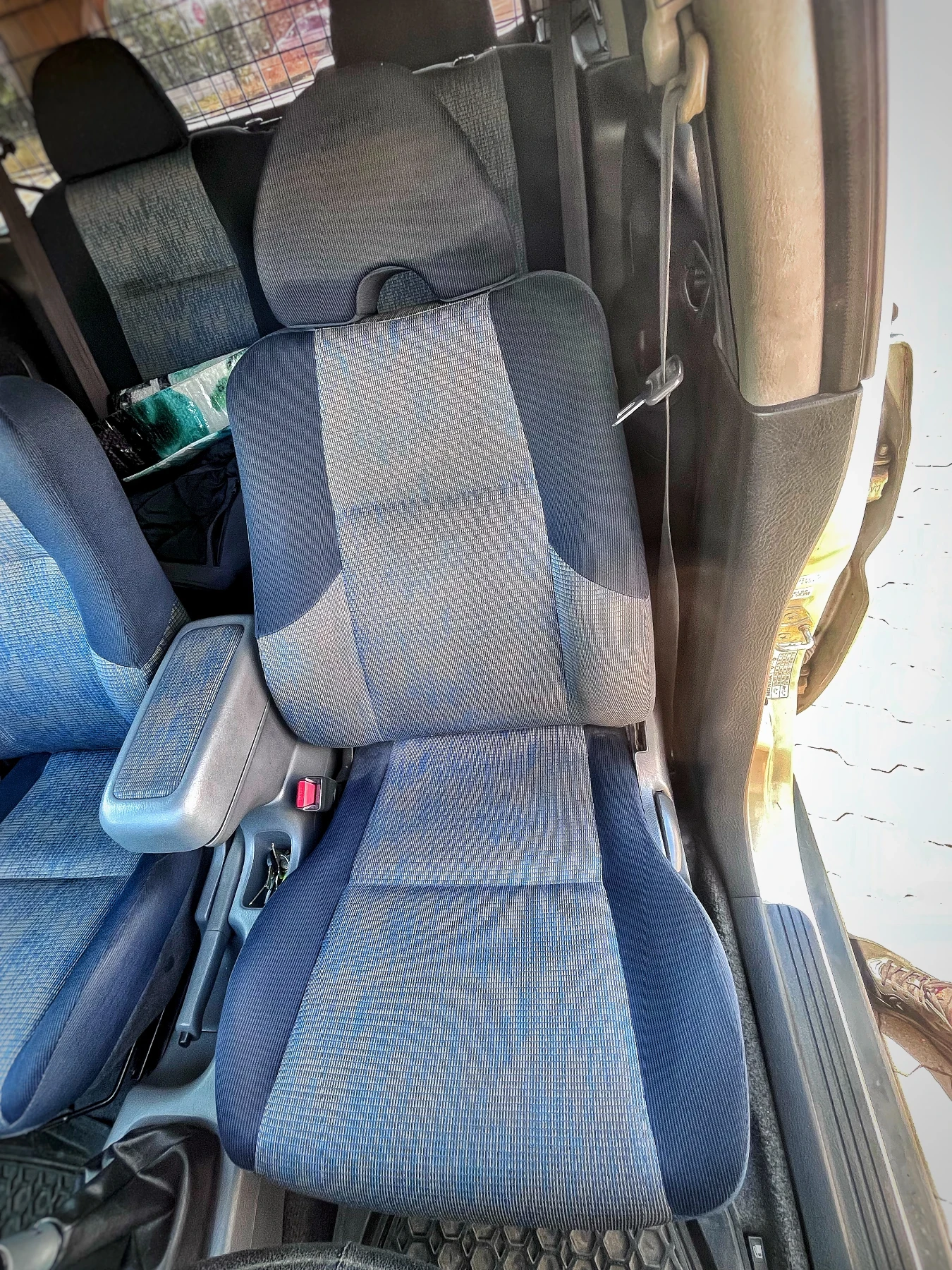 Honda Hr-v 1.6 бензин 4х4 125 кс 5 скорости, снимка 9 - Автомобили и джипове - 55605330