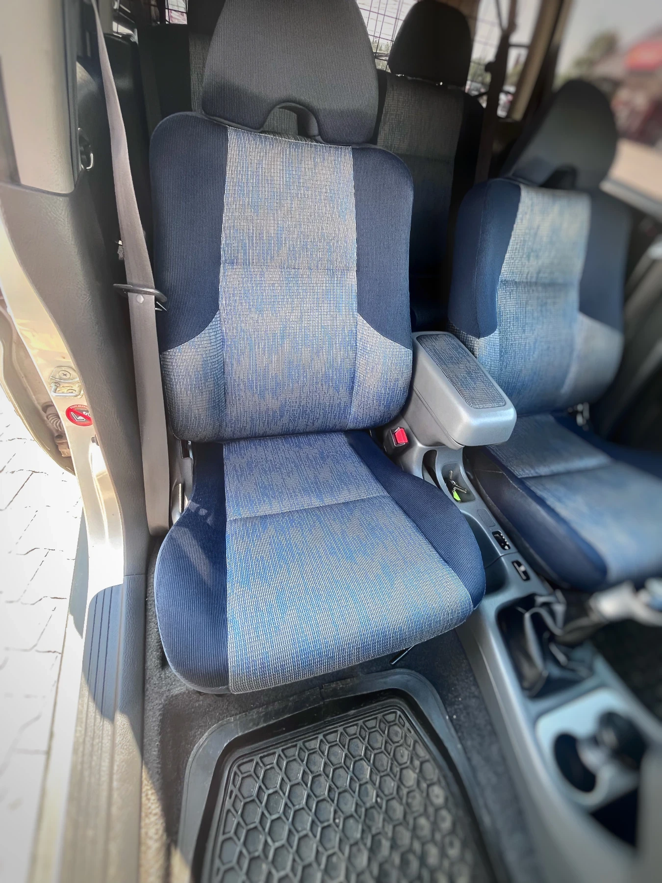 Honda Hr-v 1.6 бензин 4х4 125 кс 5 скорости, снимка 8 - Автомобили и джипове - 55605330