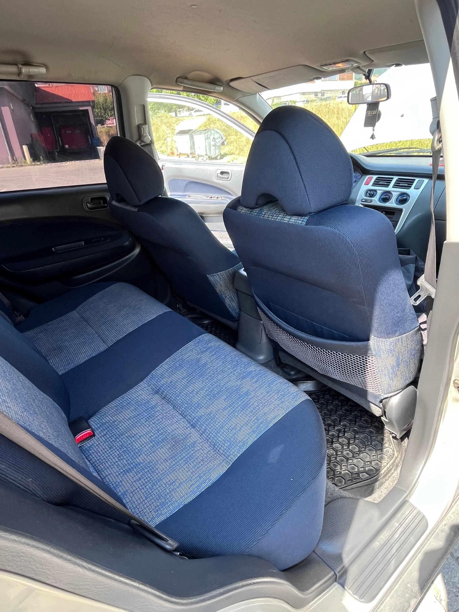 Honda Hr-v 1.6 бензин 4х4 125 кс 5 скорости, снимка 13 - Автомобили и джипове - 55605330