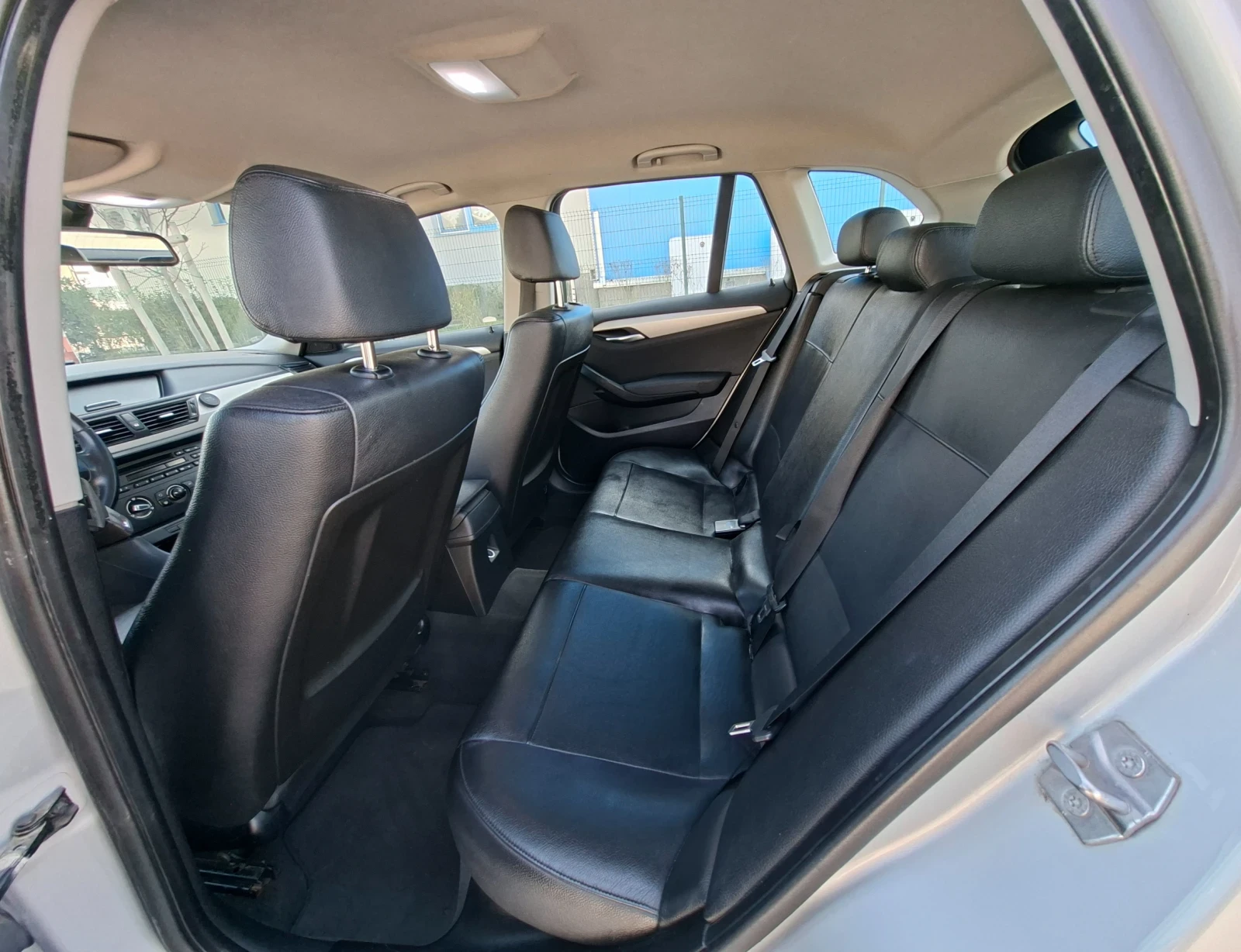 BMW X1 2.0 Dizel, снимка 11 - Автомобили и джипове - 55731950
