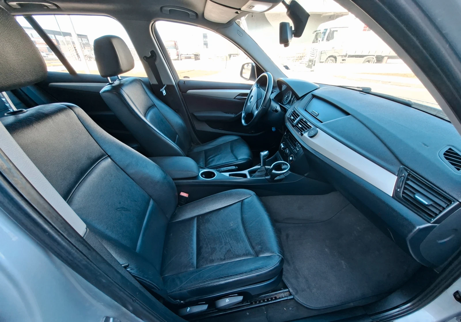BMW X1 2.0 Dizel, снимка 13 - Автомобили и джипове - 55731950