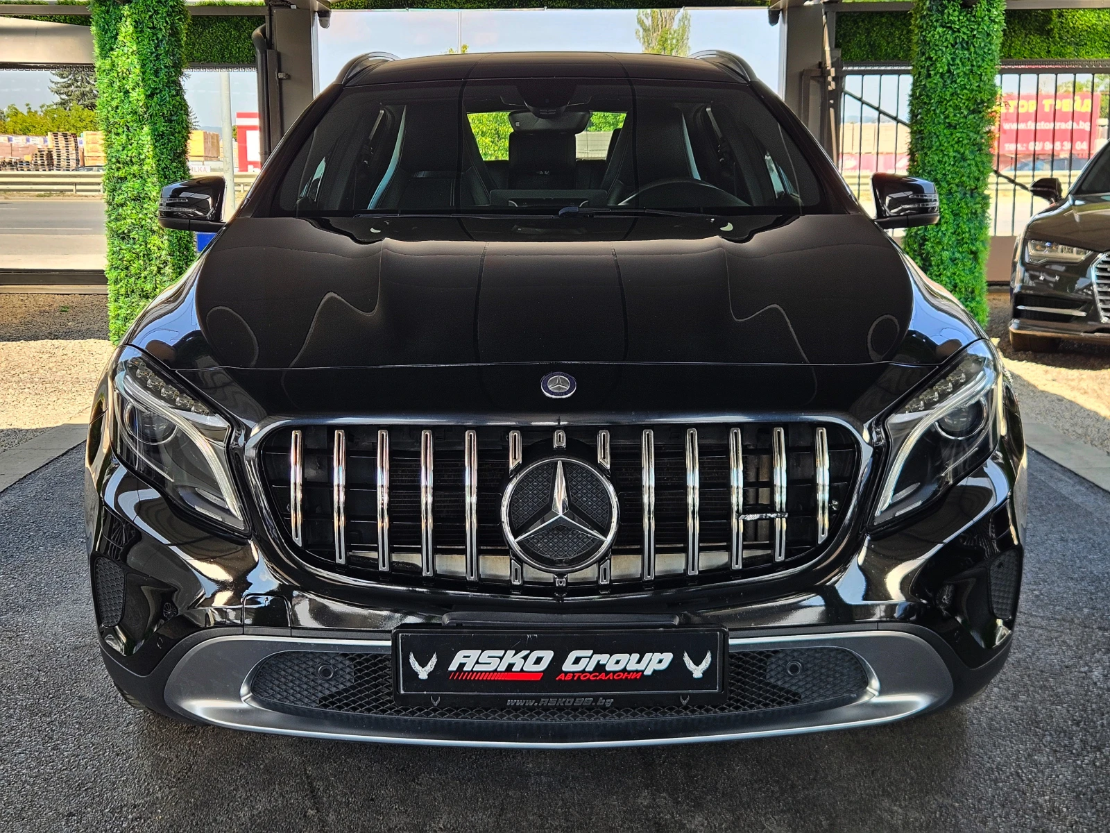 Mercedes-Benz GLA 220 AMG/4MATIC/GERMANY/CAMERA/OFFROAD/CAR PLAY/LIZING, снимка 2 - Автомобили и джипове - 56021870