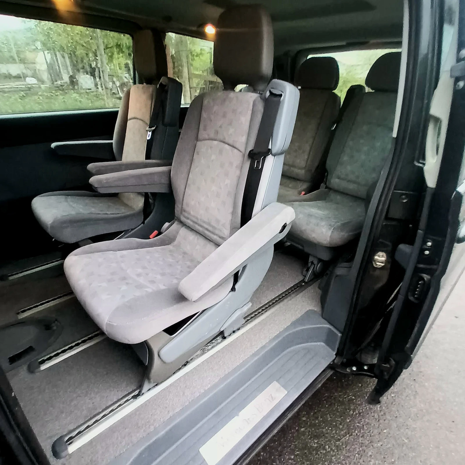 Mercedes-Benz Viano, снимка 9 - Бусове и автобуси - 54479210