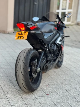 Suzuki Gsxr GSX-R L8R 10000км, снимка 14