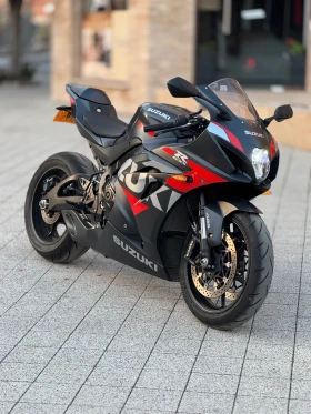 Suzuki Gsxr GSX-R L8R 10000км, снимка 12