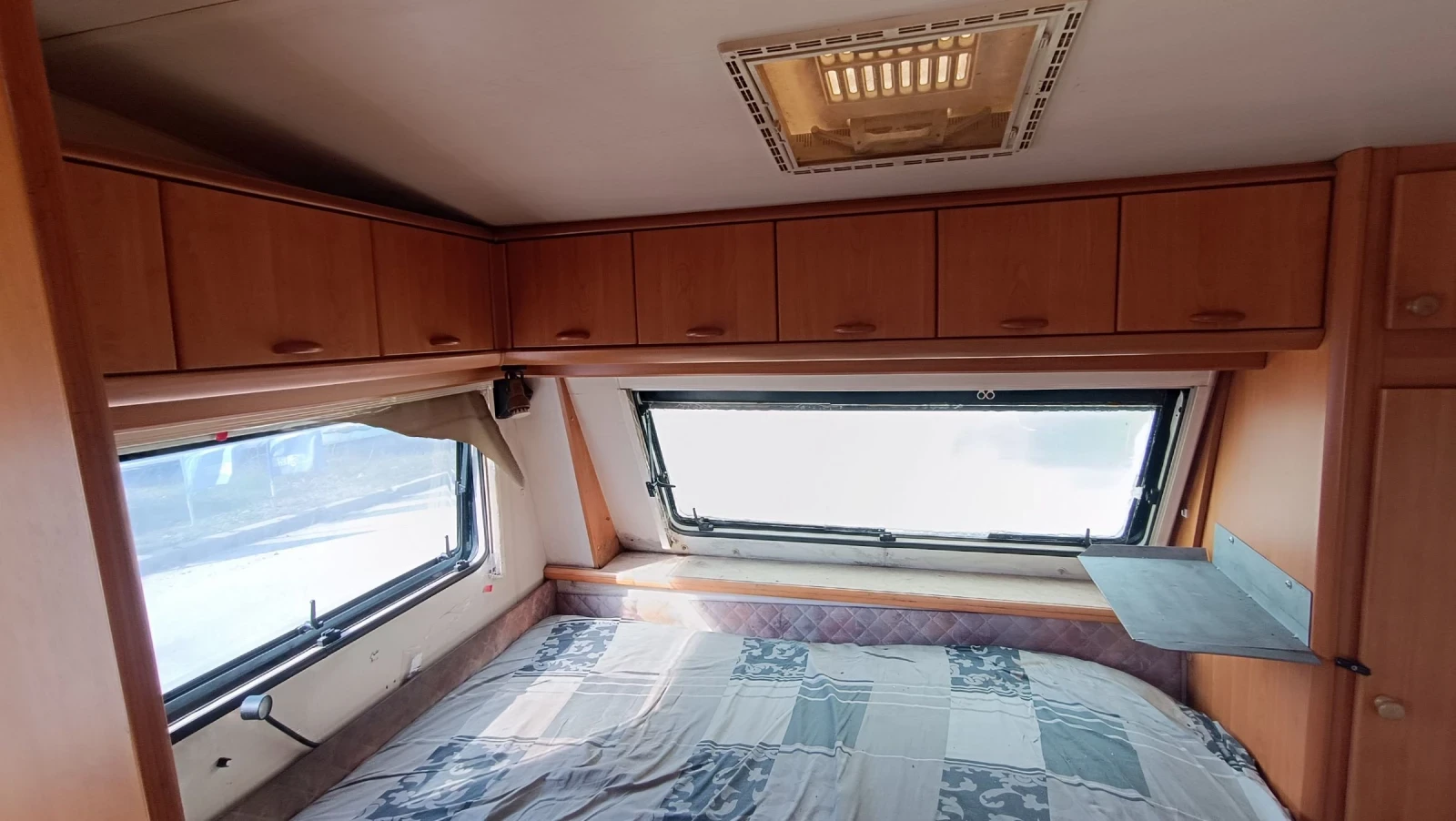 Каравана Hobby 6000, снимка 6 - Каравани и кемпери - 54166692