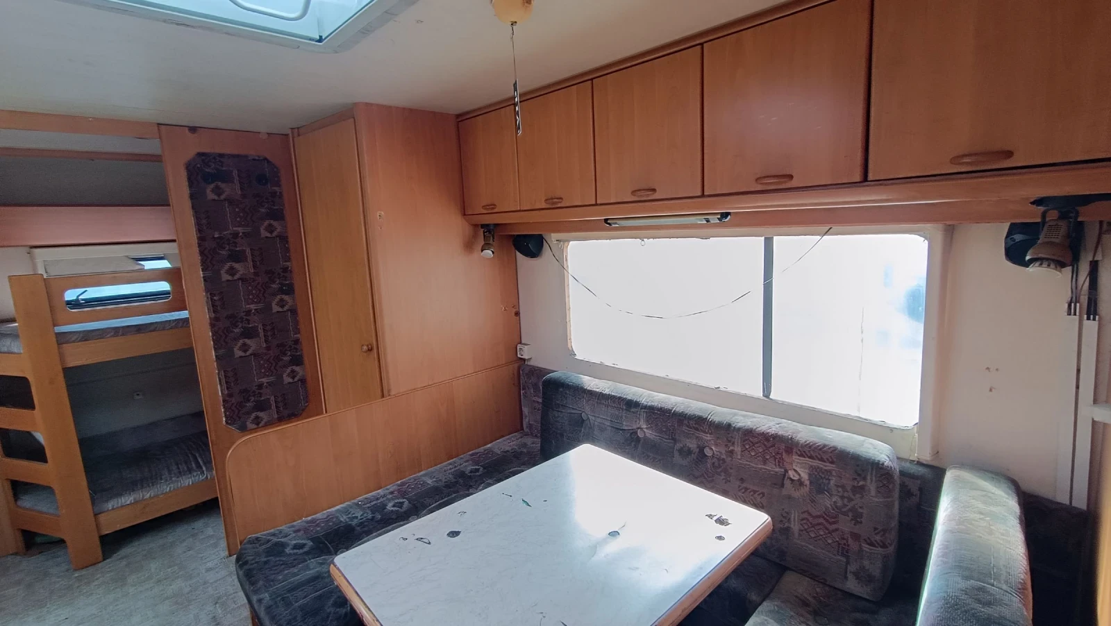 Каравана Hobby 6000, снимка 10 - Каравани и кемпери - 54166692