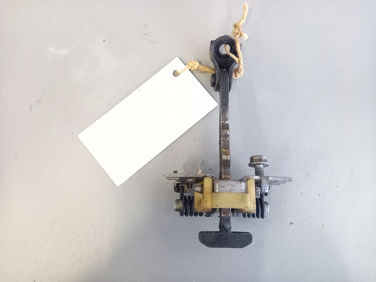 Панта ограничителна предна дясна Рено Лагуна комби (б)