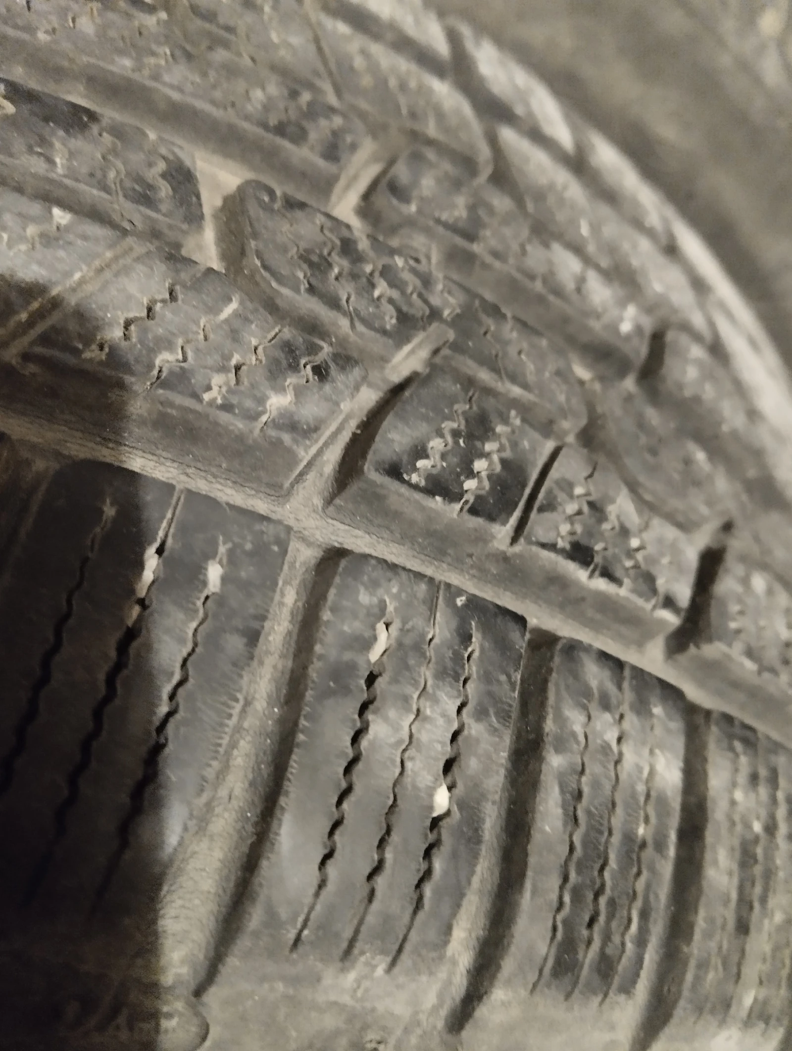 Гуми с джанти Firestone 205/55R16, снимка 7 - Гуми и джанти - 54641829