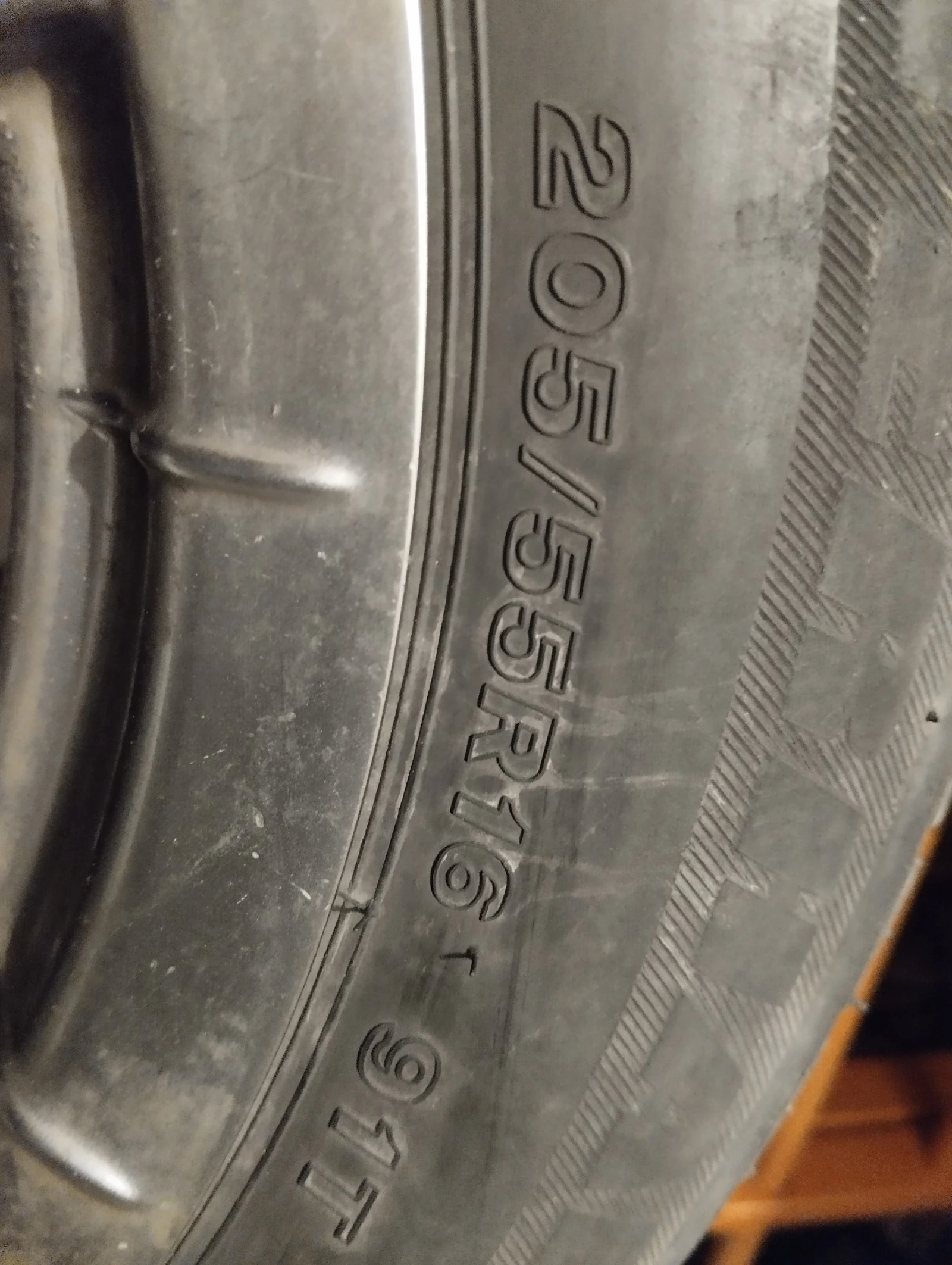 Гуми с джанти Firestone 205/55R16, снимка 3 - Гуми и джанти - 54641829